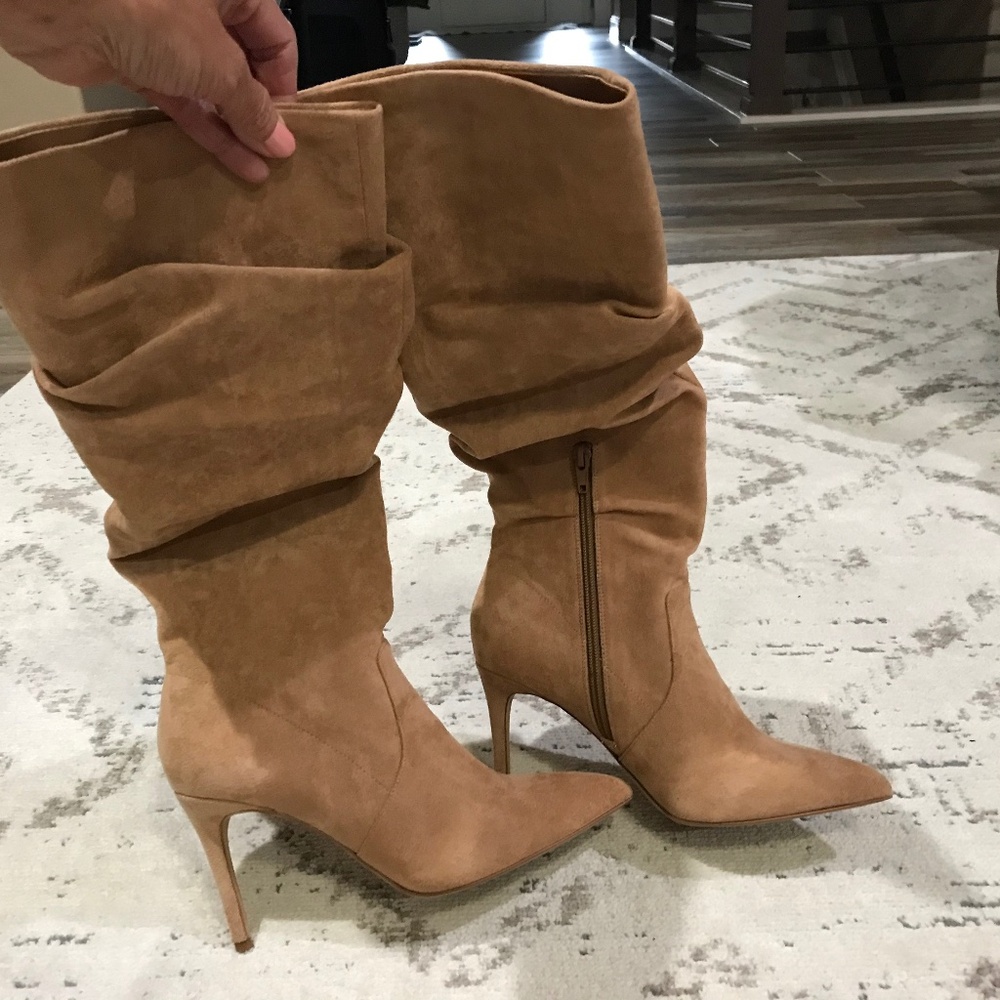Aldo peach/cream suede boots, size 6 women’s, only worn a couple of times.